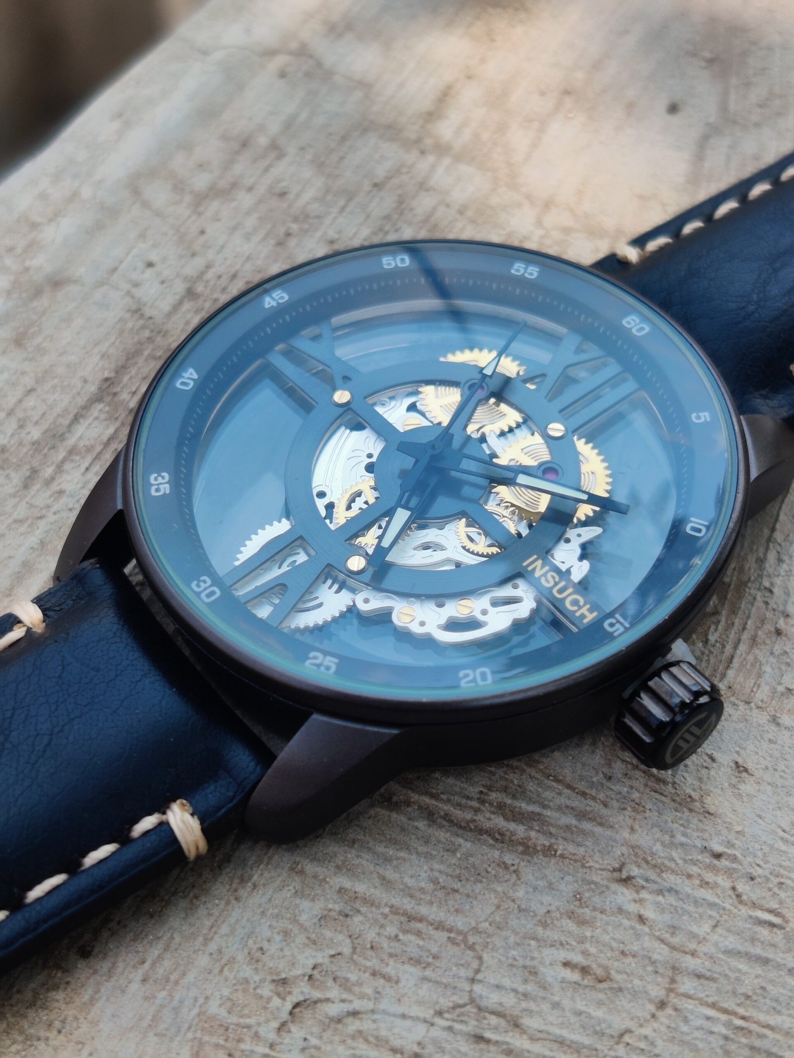 INSUCH Leather Watch - Cold Black